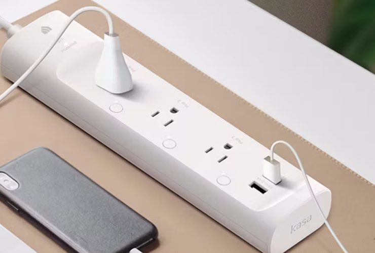 deal:-turn-any-old-electronics-smart-with-this-kasa-smart-plug-power-strip