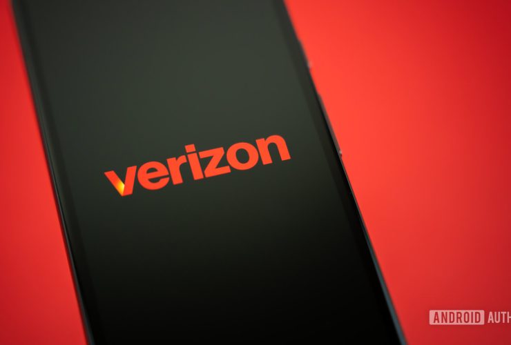 at&t,-verizon-help-calm-our-nerves-following-widespread-hack