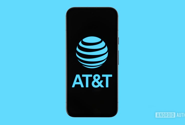 at&t-customer-receives-shocking-$6,223.60-bill-in-time-for-the-holidays