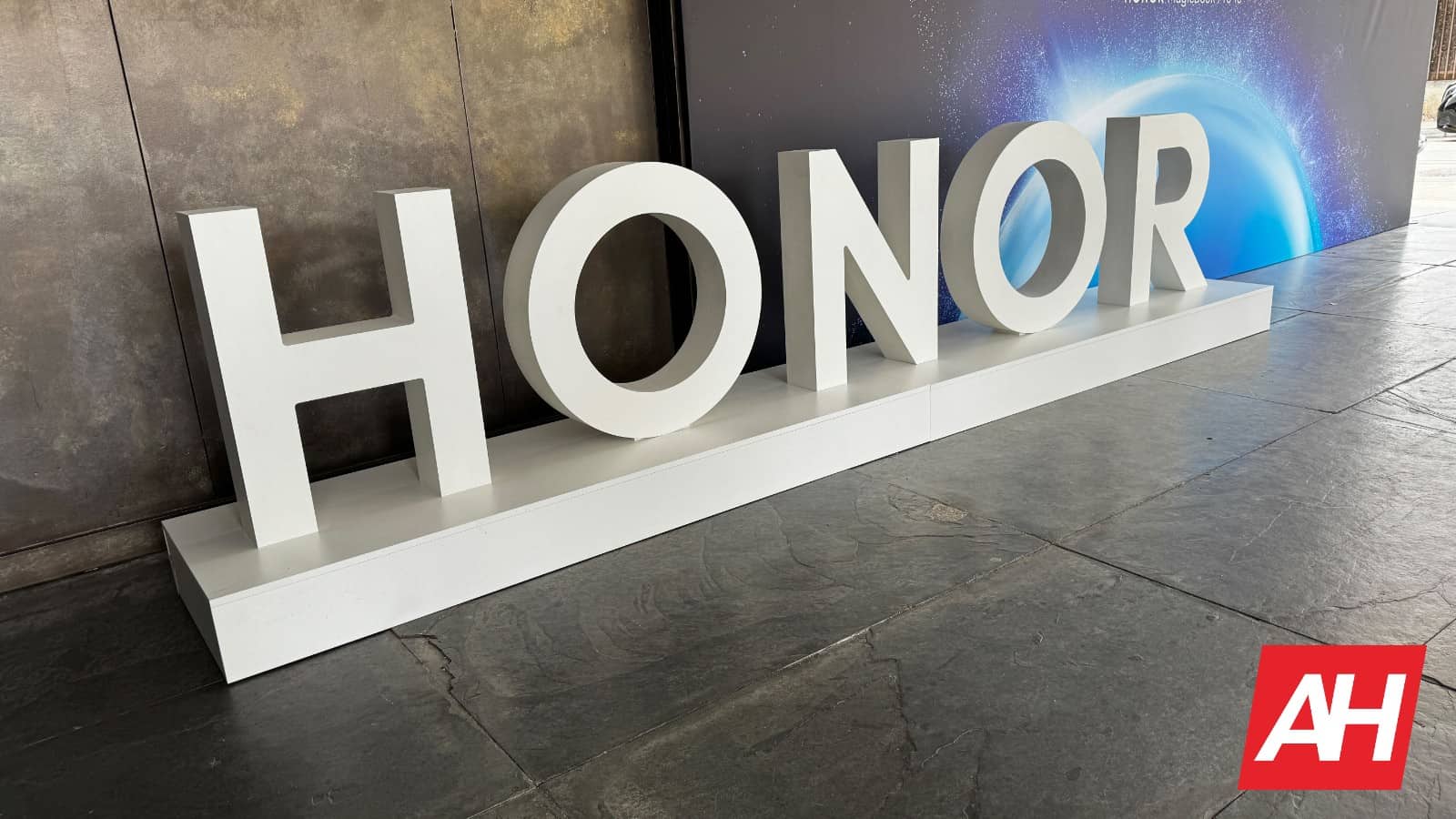 honor-sales-grew-by-over-50%-in-december-2024,-globally