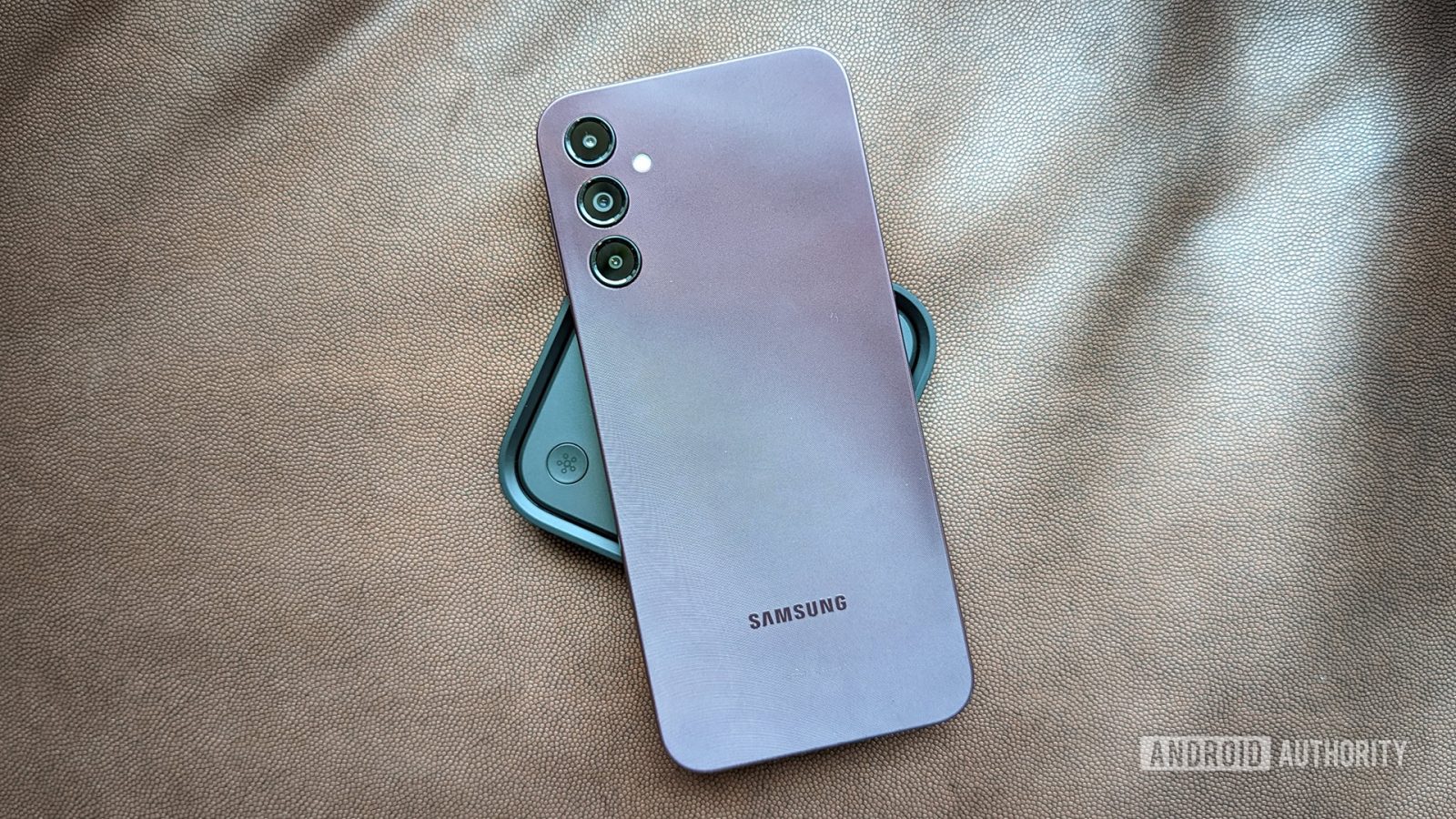 samsung-will-support-qi2-wireless-charging-on-upcoming-galaxy-models