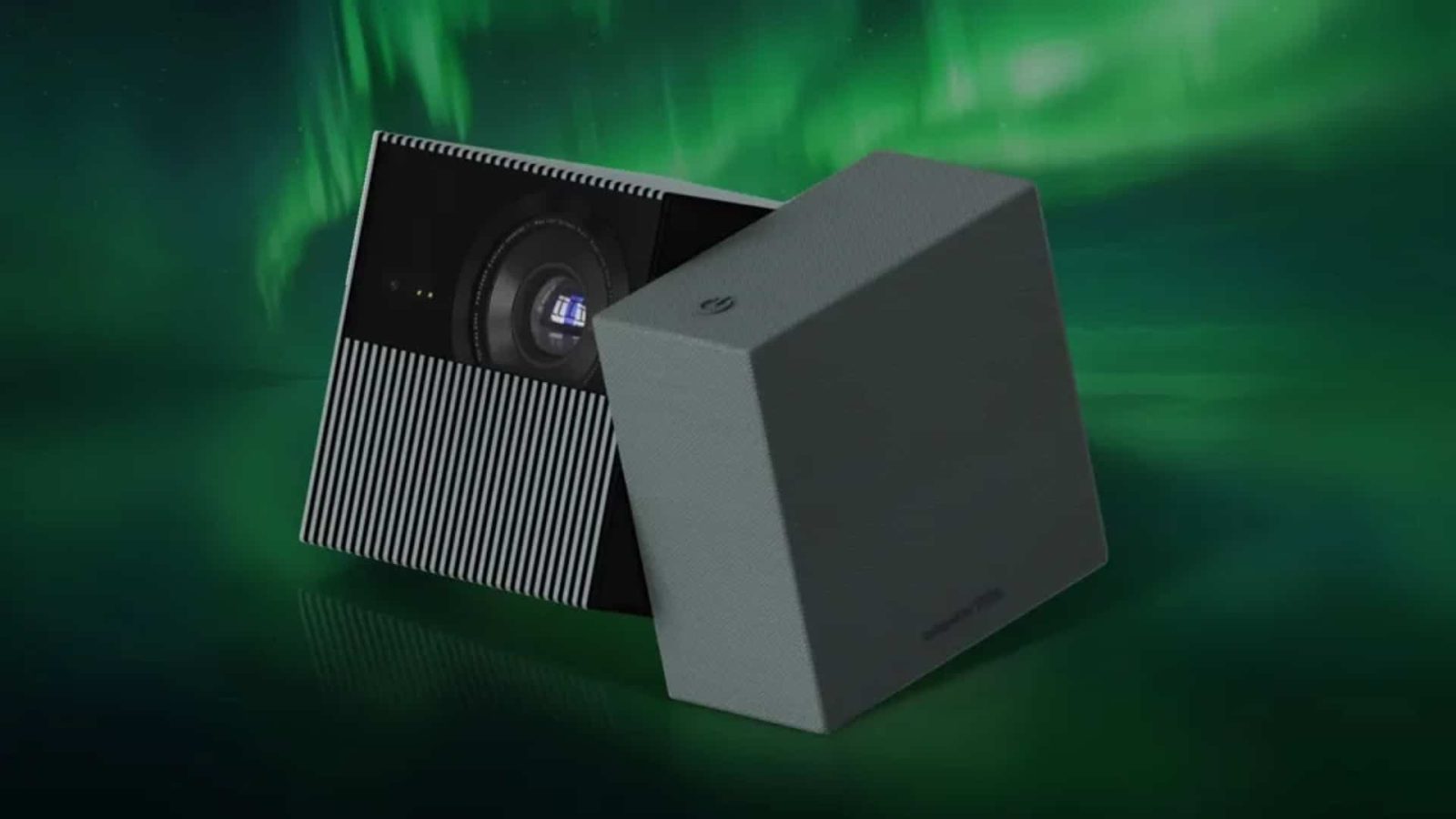 tcl-unveils-the-playcube,-a-google-tv-powered-projector-at-ces-2025