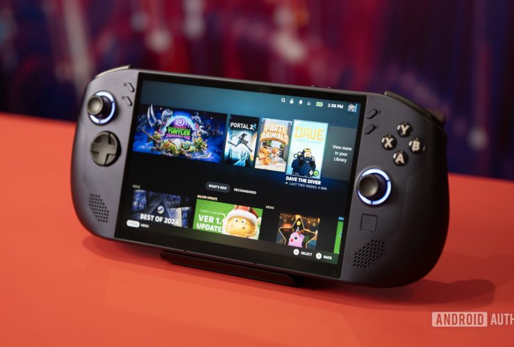 this-landmark-steam-os-handheld-shows-just-how-much-that-windows-license-costs