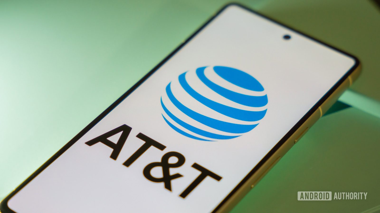 did-your-internet-cut-out?-at&t-says-it-will-start-paying-you-back-for-outages