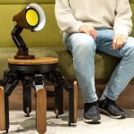 jizai-unveils-mi-mo-at-ces,-an-ai-robot-with-a-lamp-that-can-walk