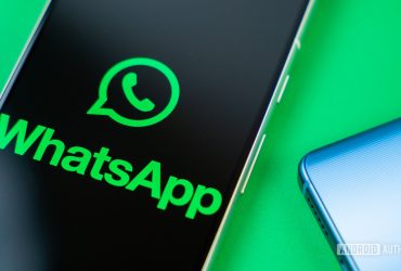 whatsapp-wants-to-make-your-messages-more-fun-with-new-camera-effects-and-quick-reactions