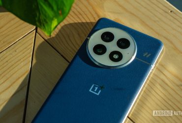 the-oneplus-13-is-a-best-seller-and-all-it-took-was-a-proper-ip-rating