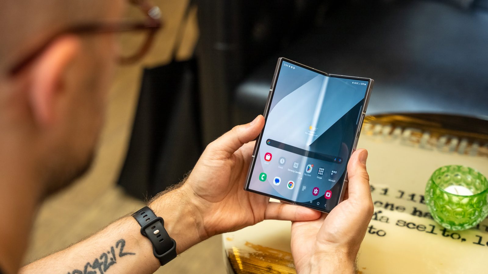 foldable-phone-deals:-samsung-galaxy-z-fold-6-or-google-pixel-9-pro-fold?