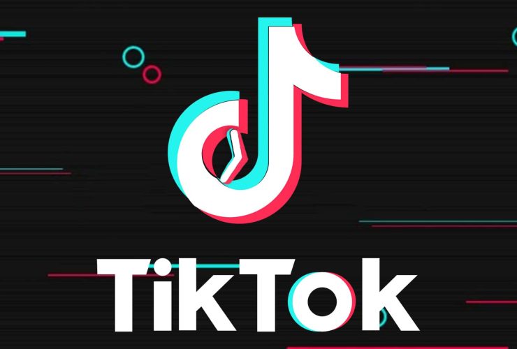 tiktok’s-ceo-turns-on-the-charm:-will-flattery-save-the-app?