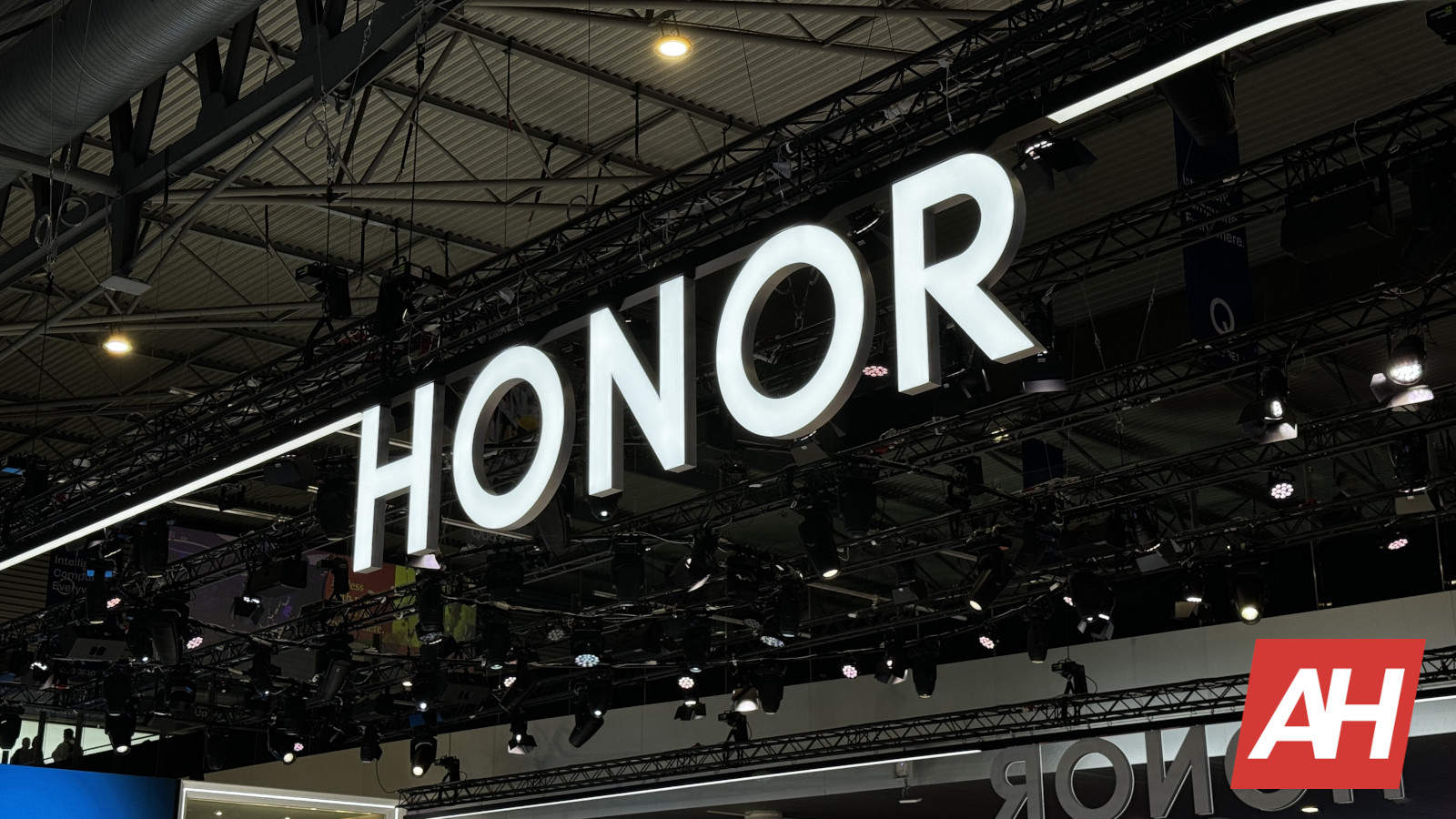 honor-ceo-zhao-ming-resigns-due-to-personal-reasons