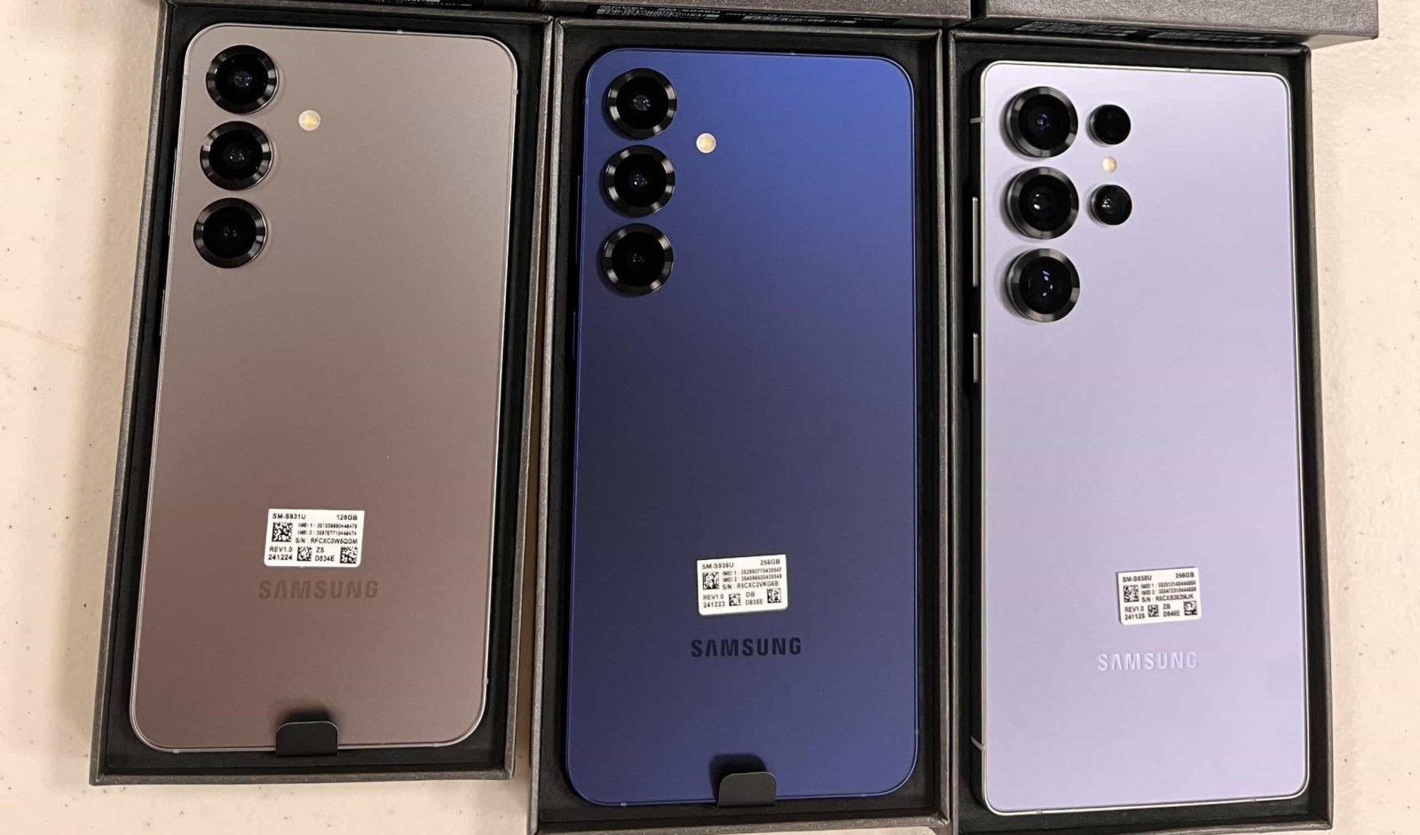 all-three-galaxy-s25-models-appear-in-live-images-ahead-of-launch