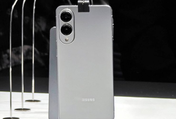 leaks-were-wrong,-here’s-what-samsung’s-ultra-thin-phone-will-look-like