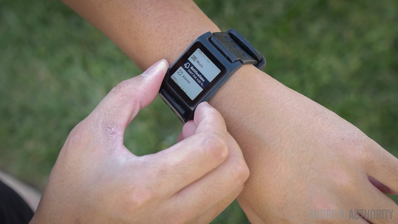 cult-favorite-pebble-is-making-a-comeback-with-a-new-smartwatch