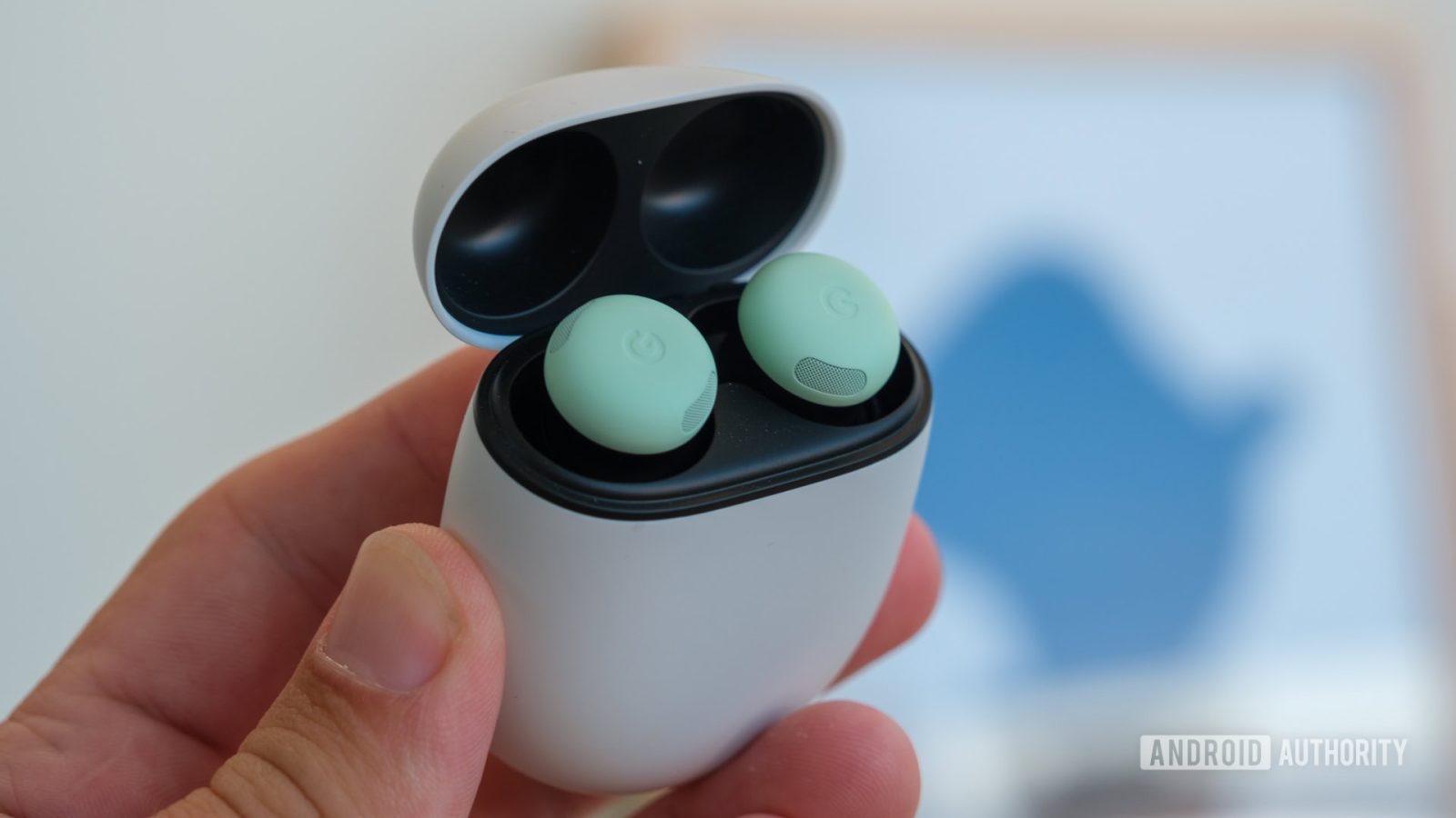 pixel-buds-pro-2-just-got-new-firmware-for-the-first-time-since-launch