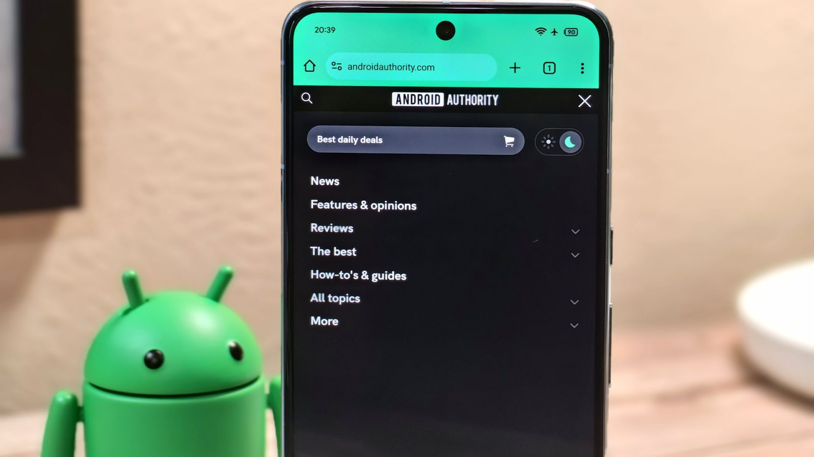 android-16-prepares-to-make-dark-mode-work-with-more-apps