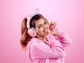 the-razer-kraken-kitty-v2-headsets-are-super-cute-and-on-sale