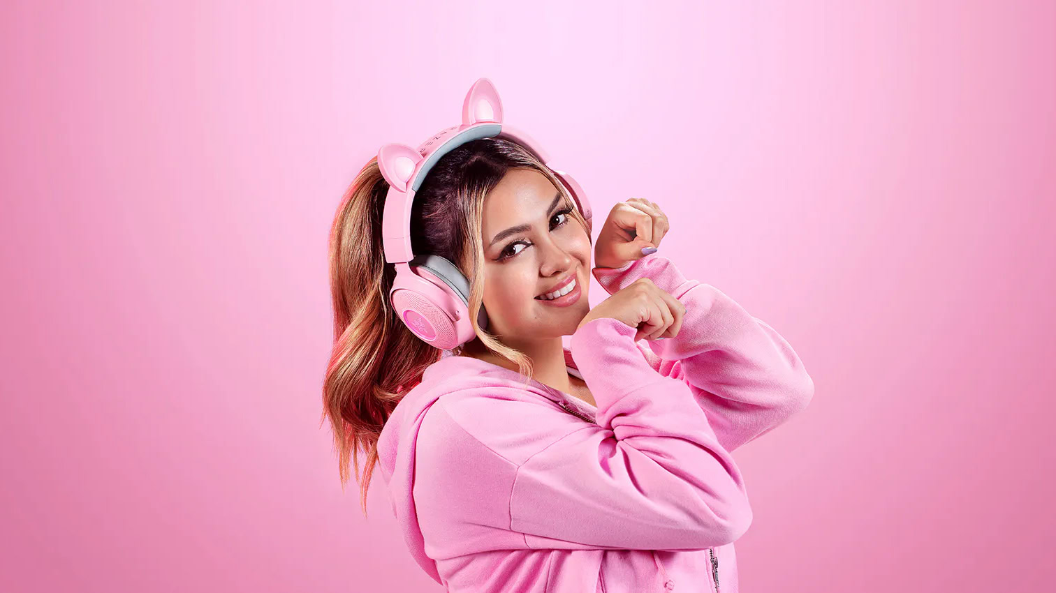 the-razer-kraken-kitty-v2-headsets-are-super-cute-and-on-sale