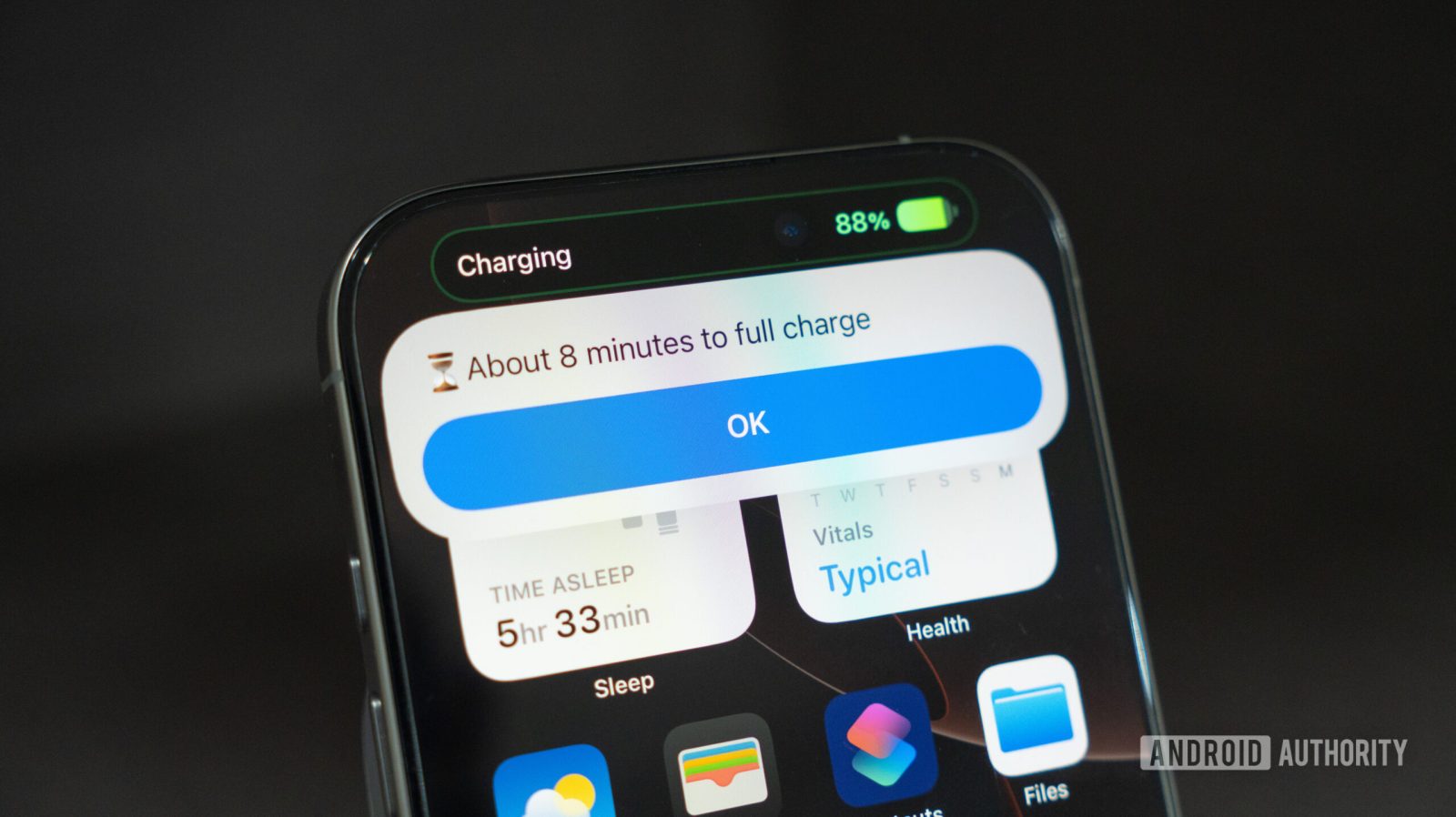 iphones-are-still-missing-an-android-like-charging-estimate,-so-someone-built-it-themselves