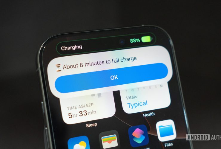 iphones-are-still-missing-an-android-like-charging-estimate,-so-someone-built-it-themselves