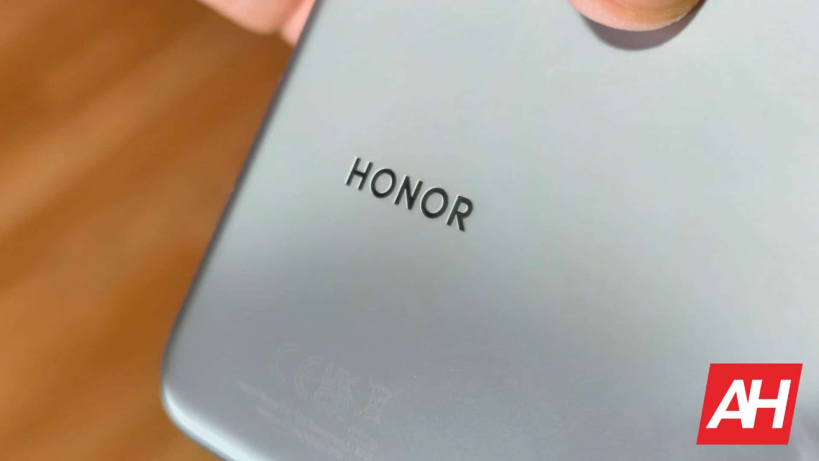 honor-partners-with-the-most-controversial-ai-company