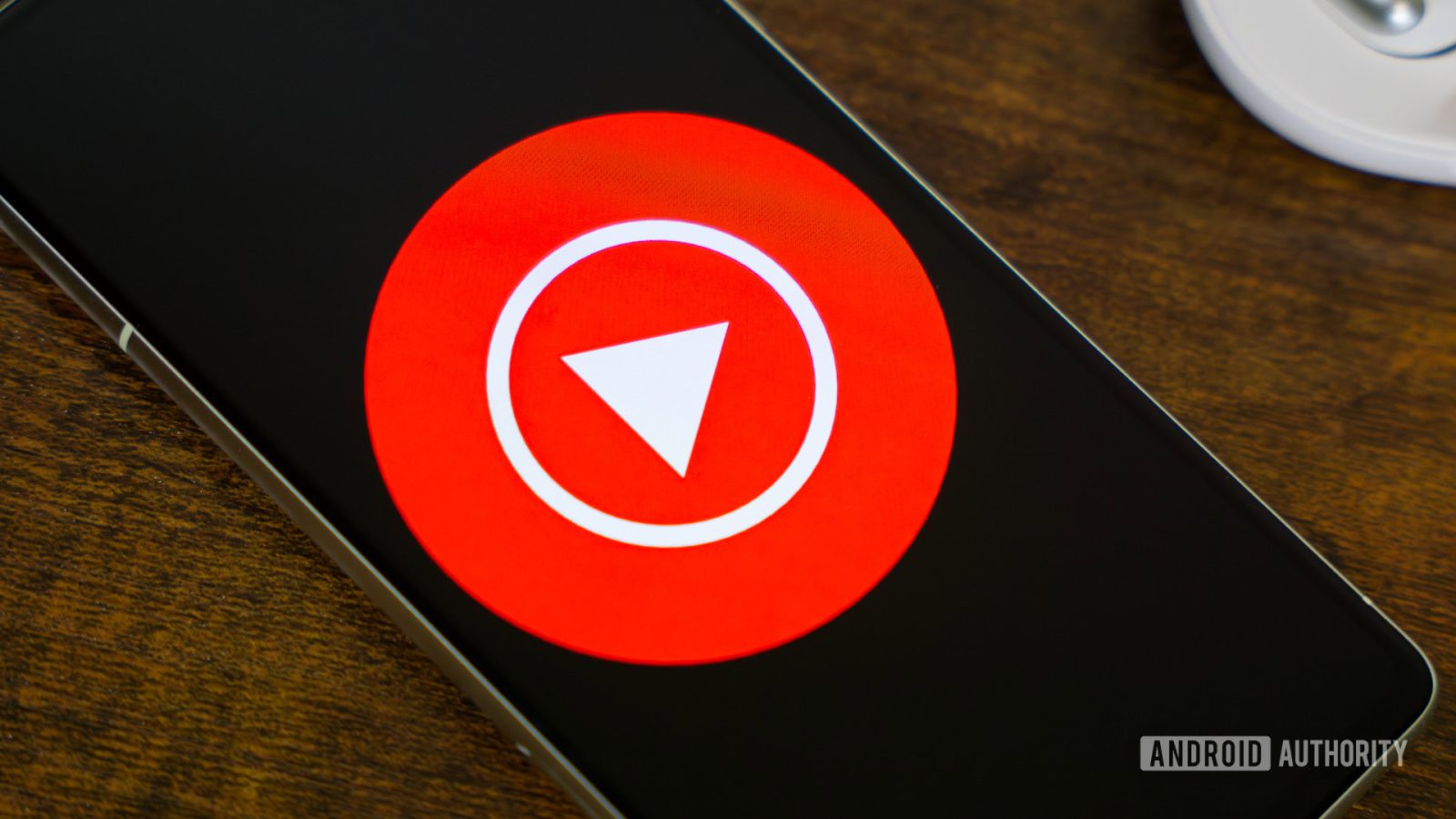 samsung-phones-could-soon-wake-you-up-to-your-fav-youtube-music-songs-(apk-teardown)