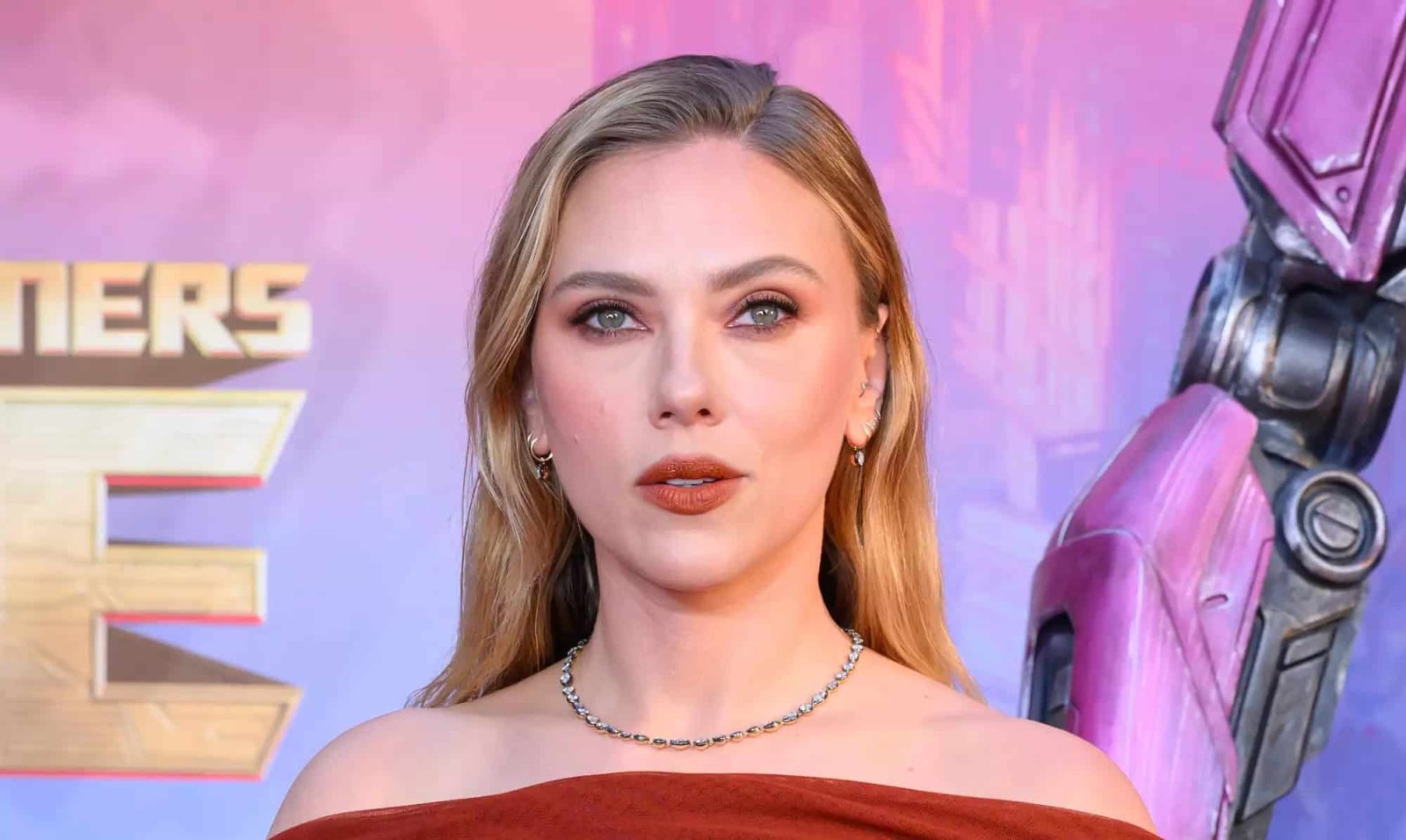 scarlett-johansson-pushes-for-ai-regulations-to-ban-deepfake-videos