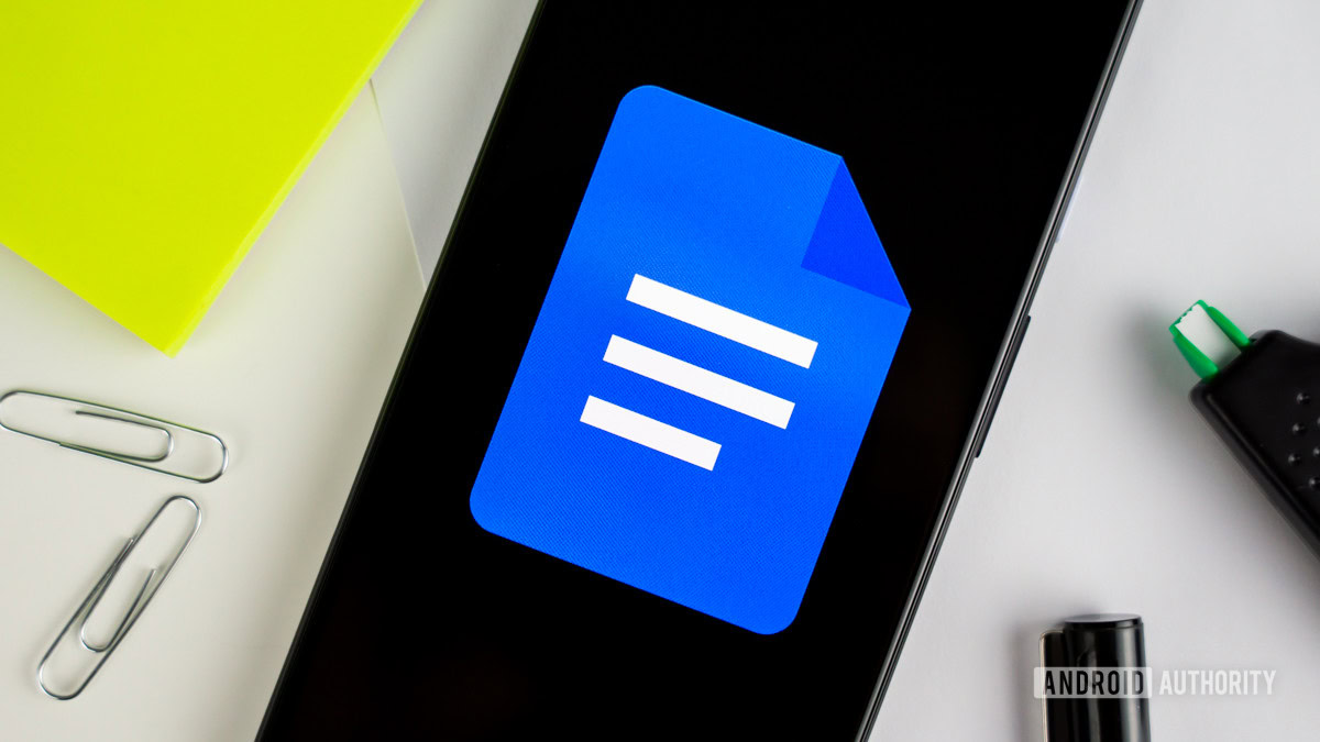 google-is-working-on-giving-the-docs-android-app-a-few-web-features-(apk-teardown)