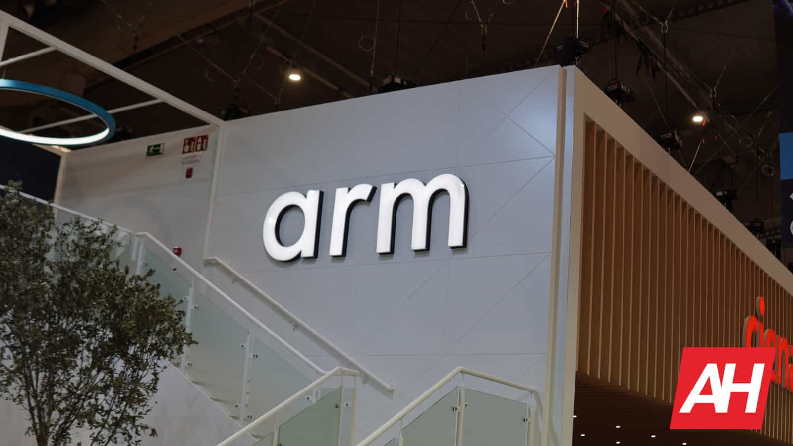 arm-reportedly-secures-meta-as-client-for-its-first-soc