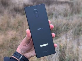 like-collecting-weird-phones?-this-absurdly-tall-xperia-prototype-might-be-right-up-your-alley