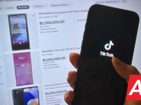 trump-says-he-has-four-bidders-lined-up-to-buy-tiktok