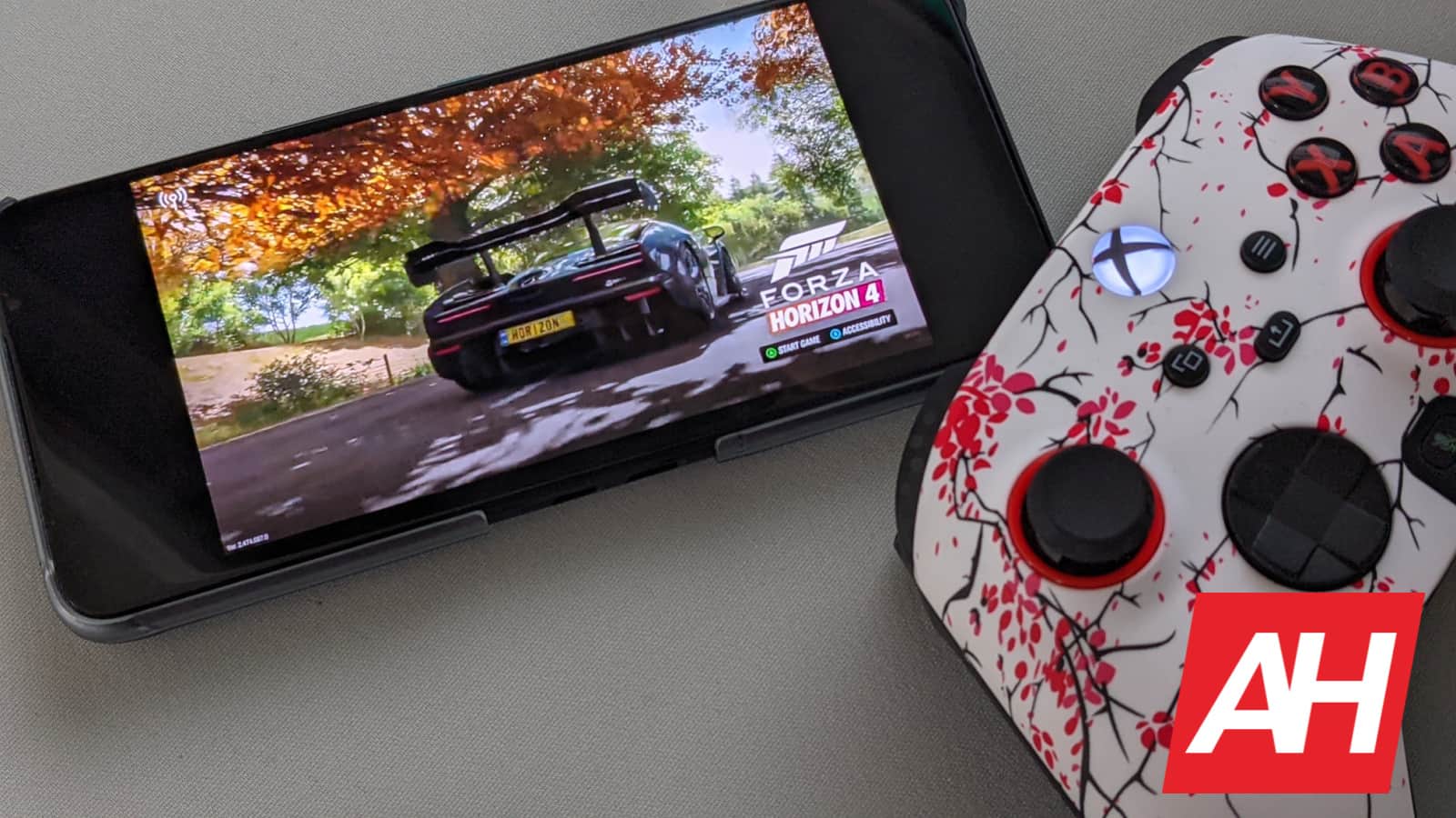 an-official-xbox-handheld-is-reportedly-coming-this-year