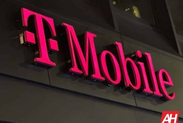 t-mobile-is-giving-some-customers-a-free-line-as-a-peace-offering