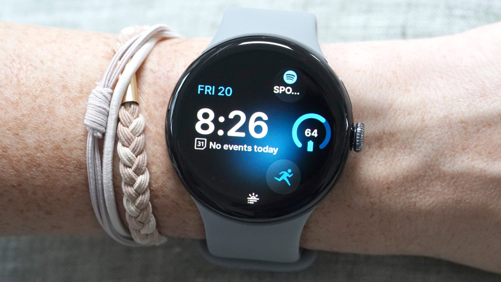 the-best-android-smartwatch-just-dropped-to-its-lowest-price-of-the-year