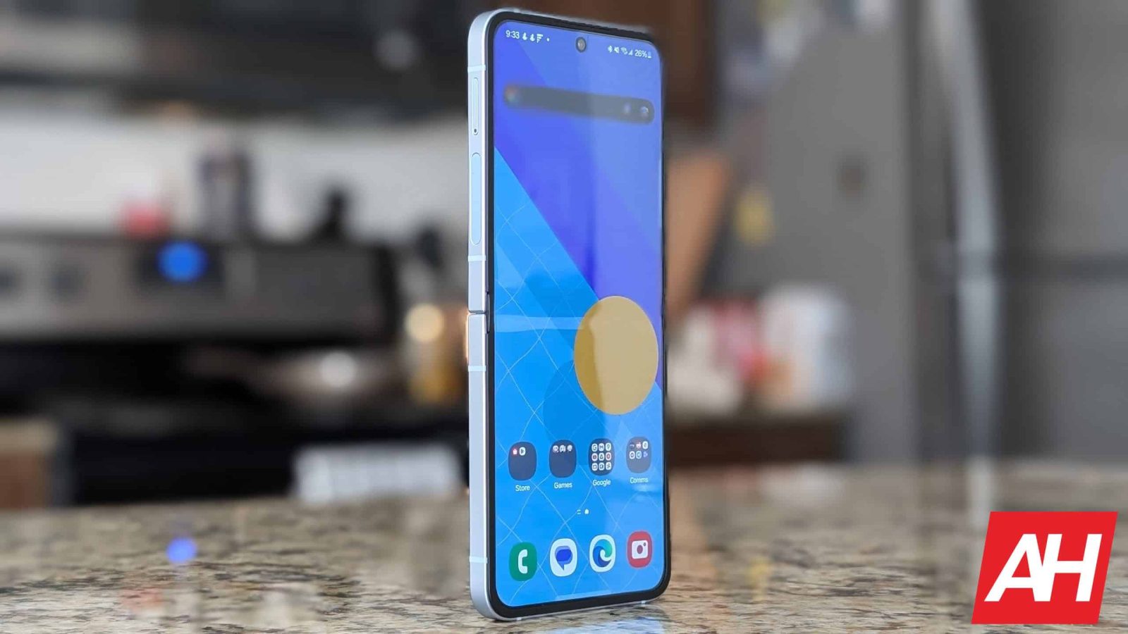 is-a-tri-fold-flip-smartphone-from-samsung-in-the-cards?