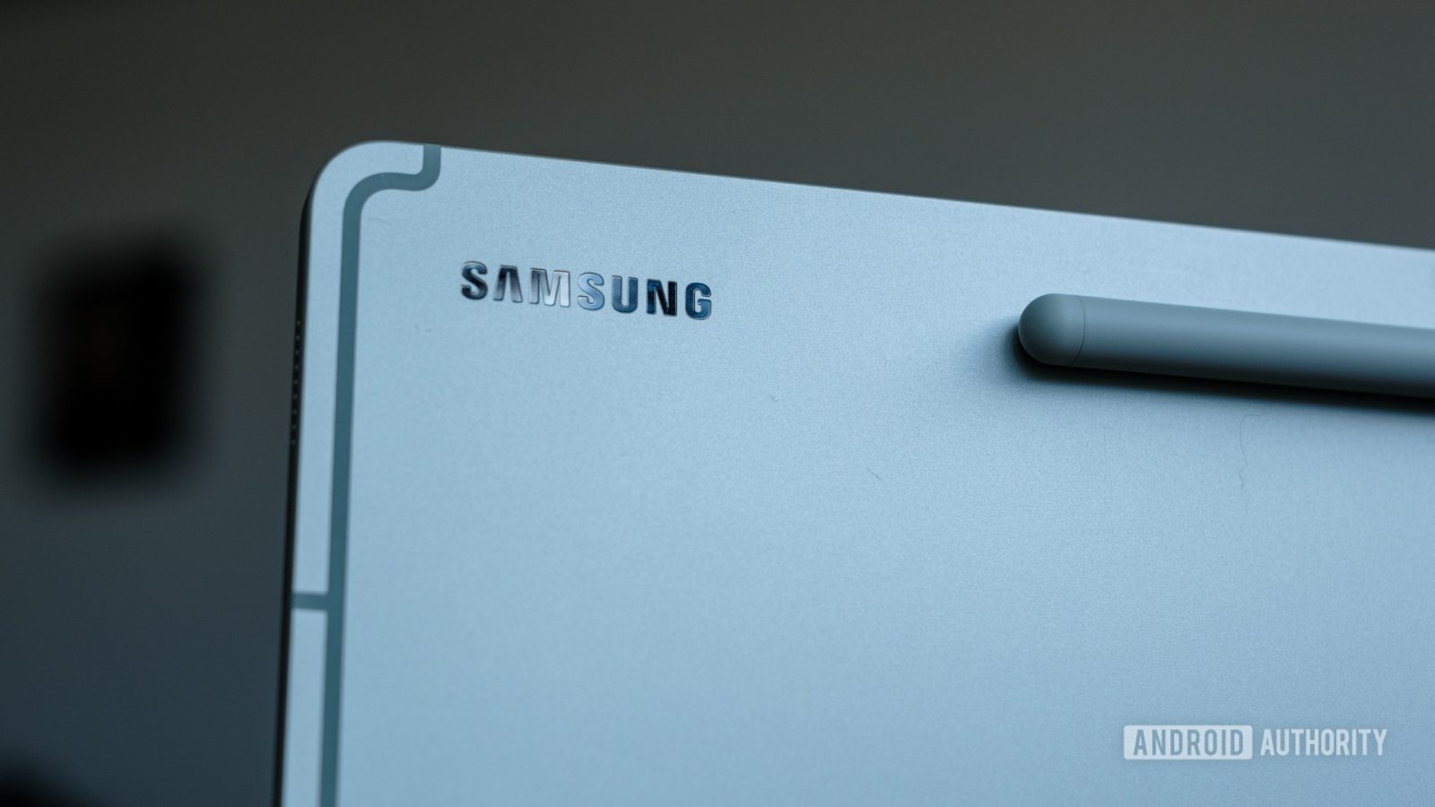 galaxy-tab-s10-fe-and-fe-plus-leak-shows-off-samsung’s-tablets-from-all-angles