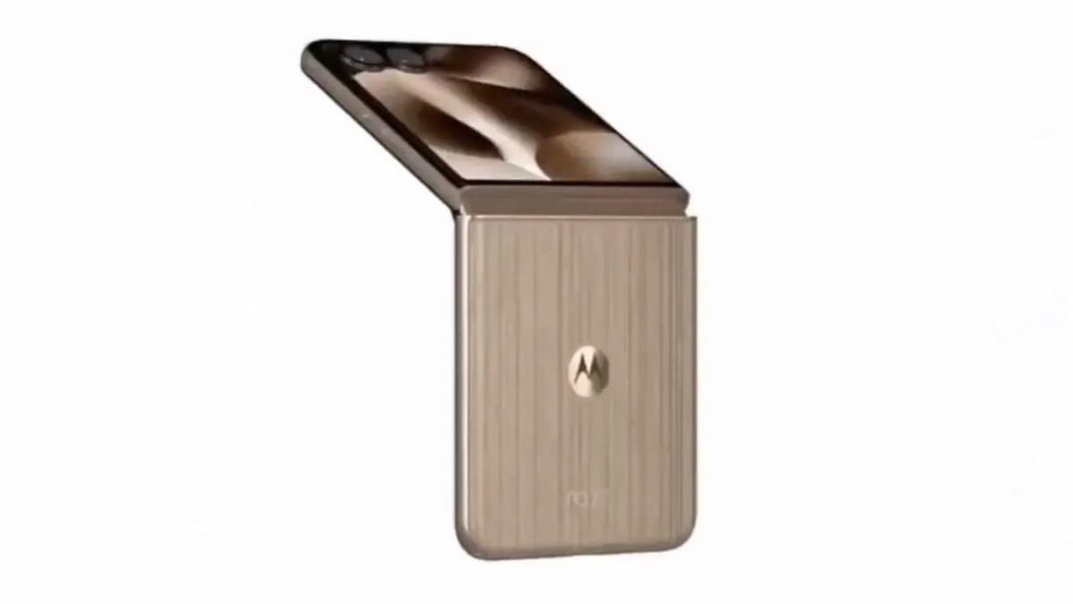 motorola-razr-plus-2025-leak-shows-off-stunning-new-wood-panel