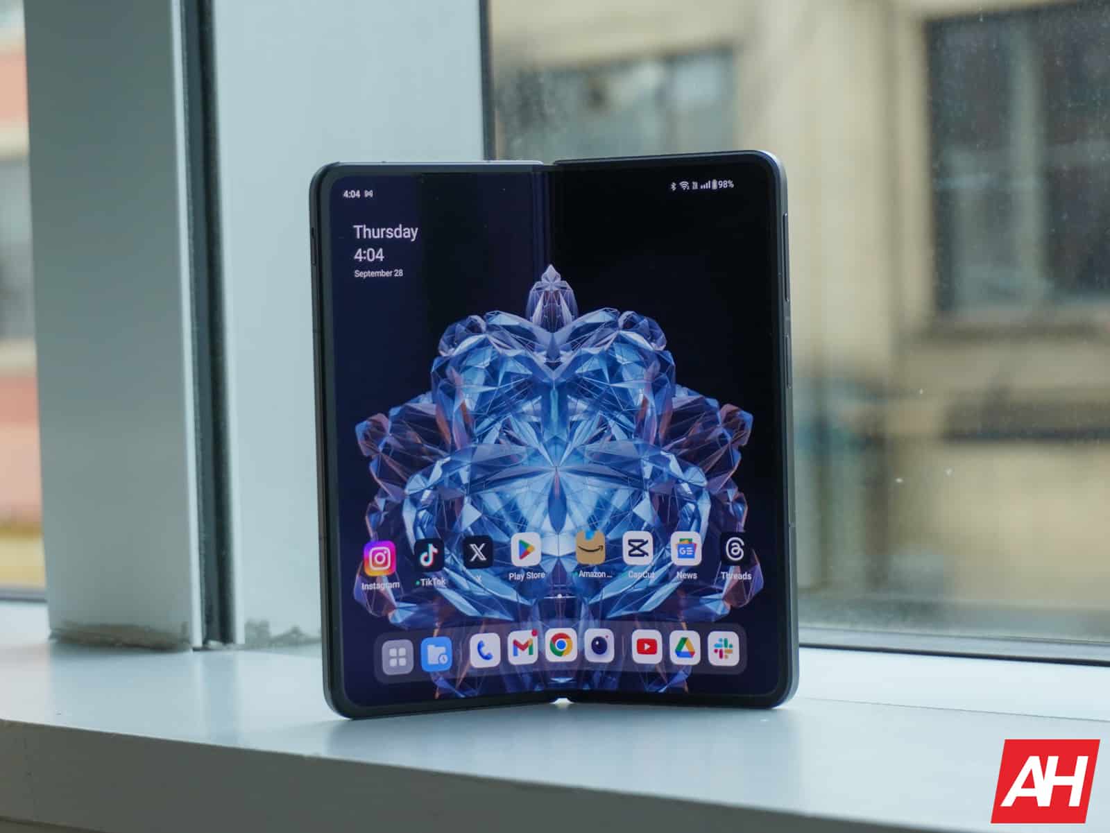 oneplus-open-gets-resizable-folders-&-more-in-new-update