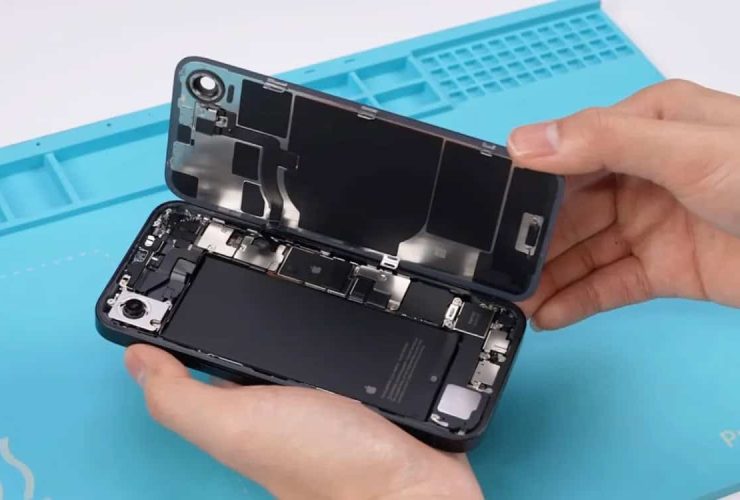 iphone-16e-teardown-allows-us-to-peek-inside-the-phone