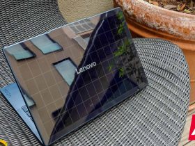 lenovo’s-solar-pc-concept-uses-the-power-of-the-sun-to-charge