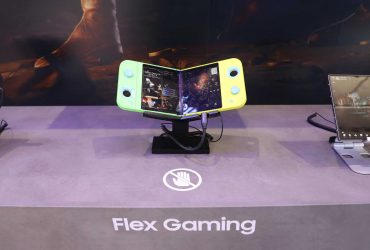 samsung-reveals-‘flex-gaming’-handheld-that-folds-in-half