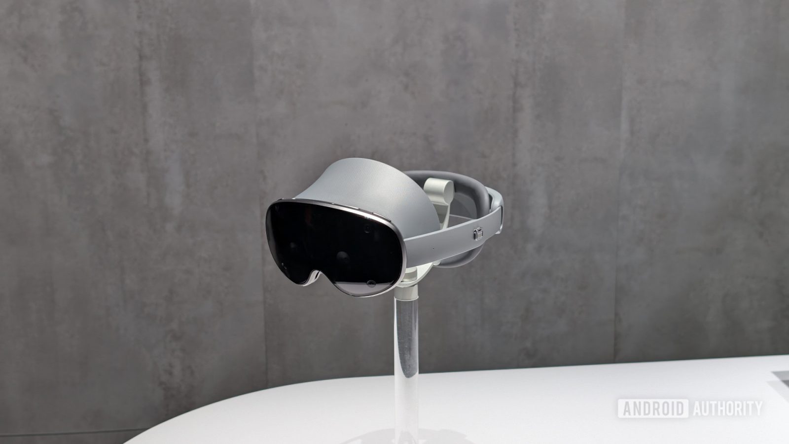 samsung’s-project-moohan-headset-could-surpass-the-apple-vision-pro-on-one-front