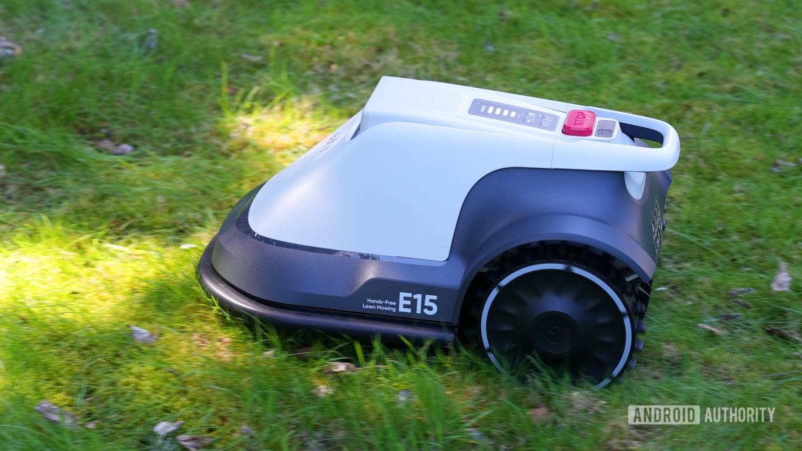 automate-your-lawn-care-with-eufy’s-new-e15-and-e18-smart-lawn-mowers