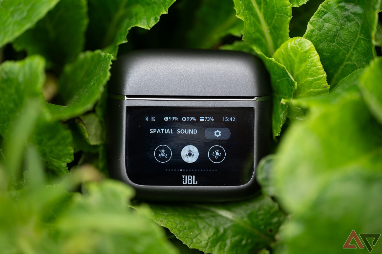 this-jbl-tour-pro-3-deal-knocks-$50-off-the-price-of-one-of-our-favorite-wireless-earbuds