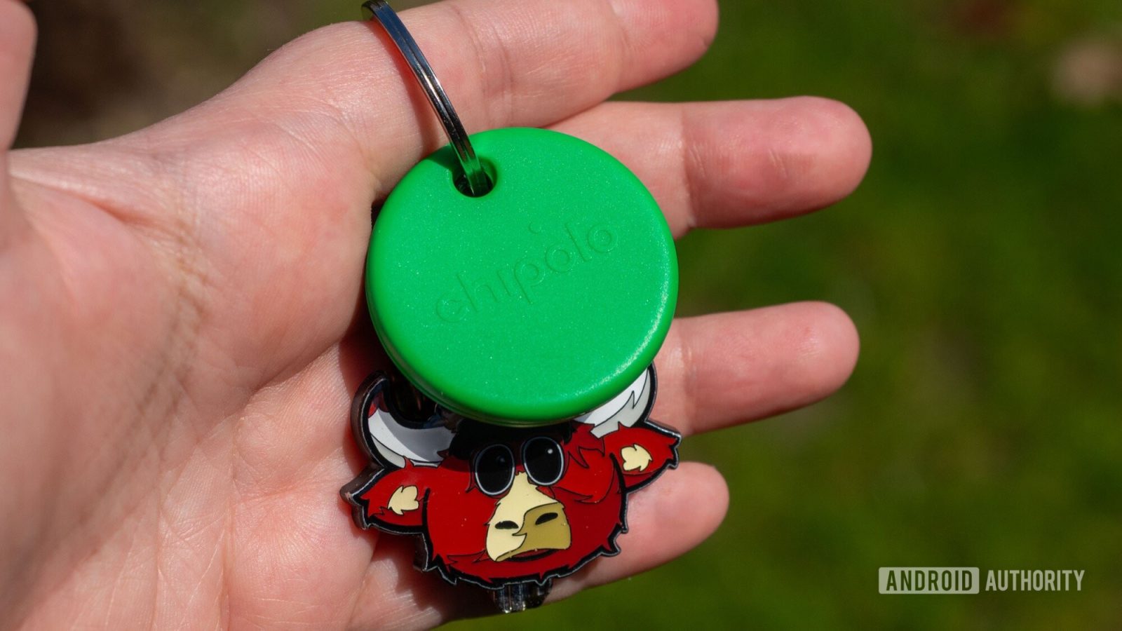 hands-on-with-chipolo’s-new-pop-tracker:-is-this-even-better-than-the-moto-tag?