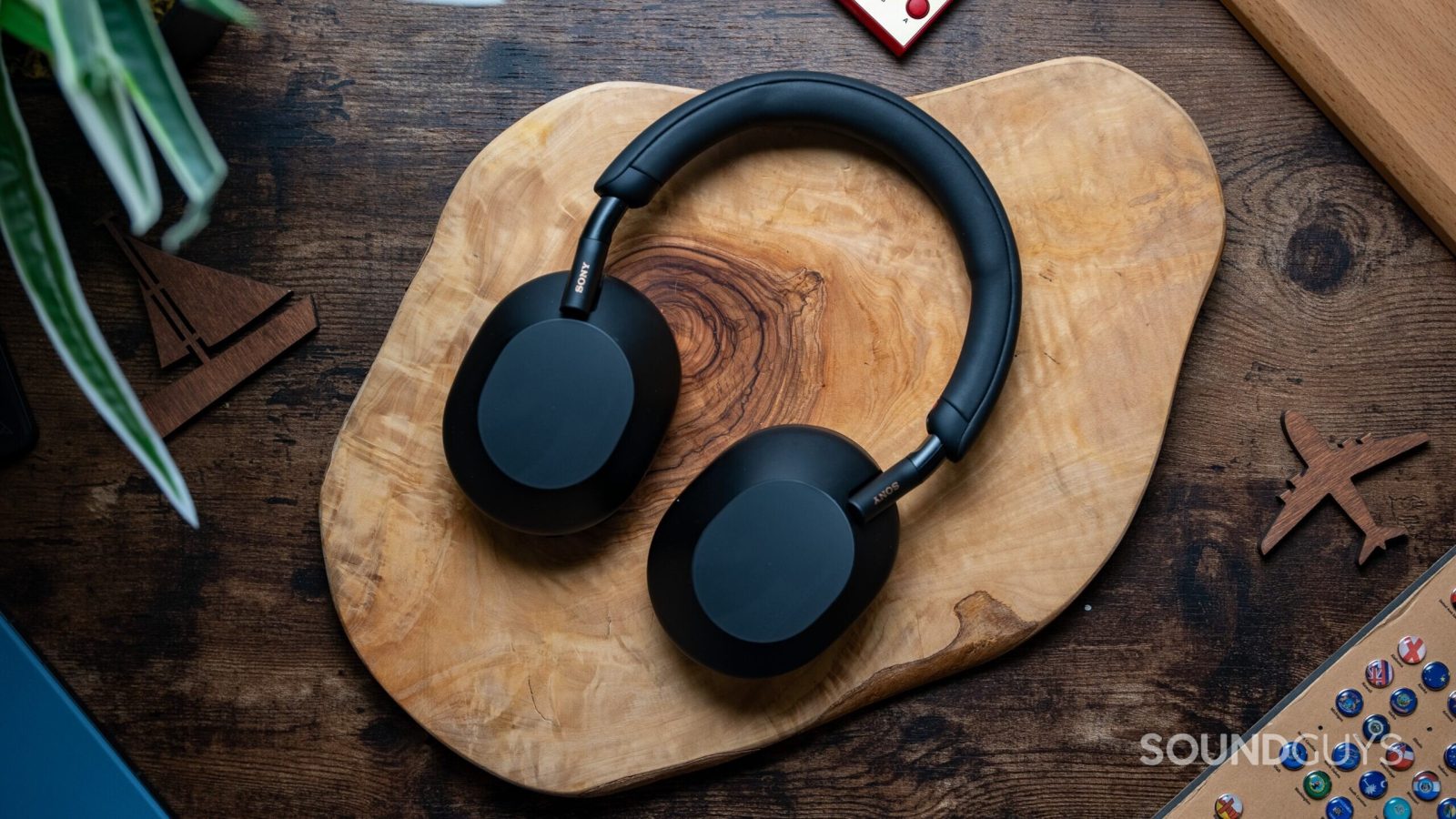 deal:-the-amazing-sony-wh-1000xm5-headphones-are-$71.99-off
