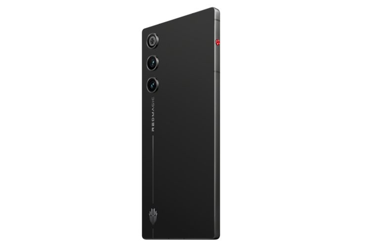 redmagic’s-thinnest-gaming-phone-arrives-without-sacrificing-power