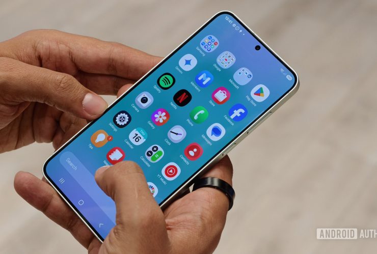 at&t-and-verizon’s-new-cruise-plans-make-it-easier-to-stay-connected-at-sea