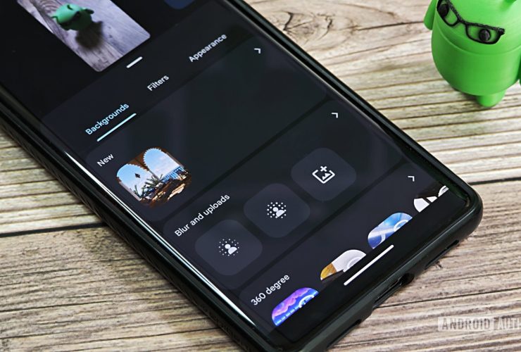 need-a-touch-up?-android-will-soon-let-you-apply-effects-to-any-video-call