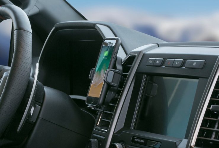 deal:-this-car-mount-can-charge-your-smartphone-wirelessly,-and-it’s-60%-off!
