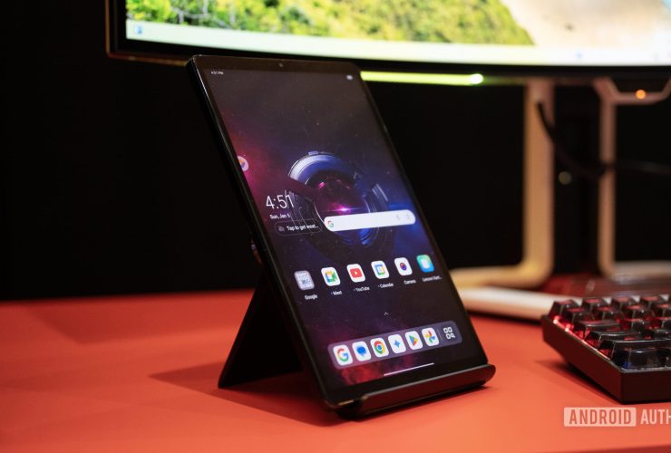 this-perfectly-sized-android-gaming-tablet-might-already-be-getting-a-successor